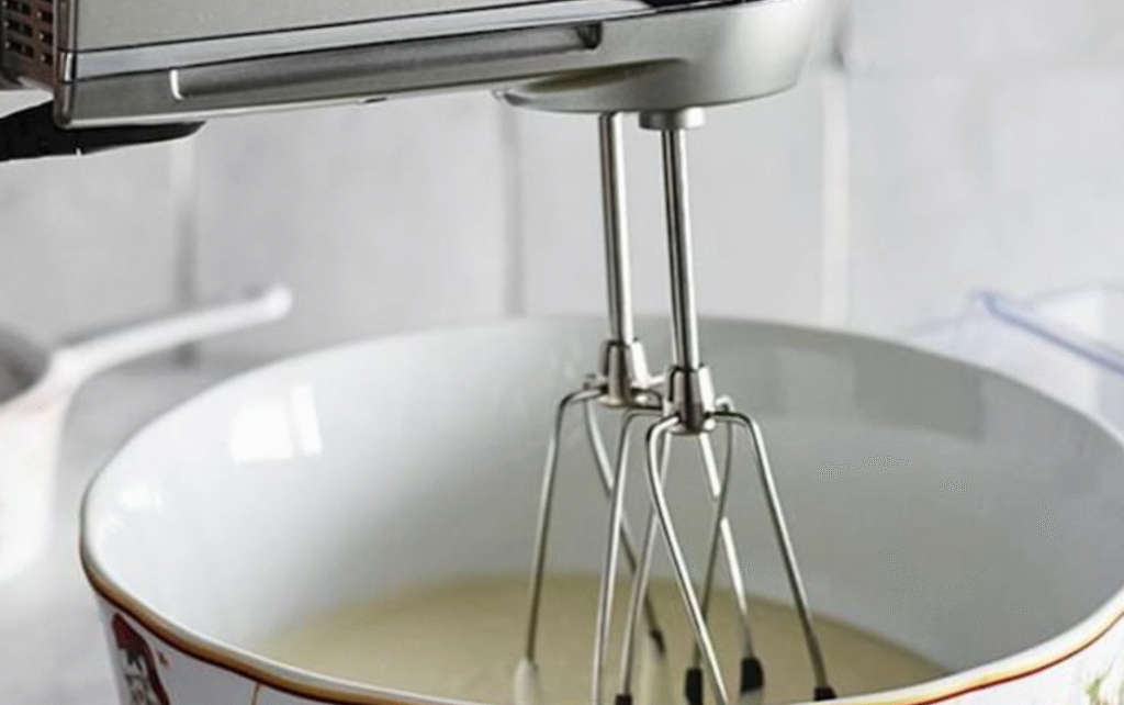 How to Use a Hand Mixer? Oh Snap! Cupcakes