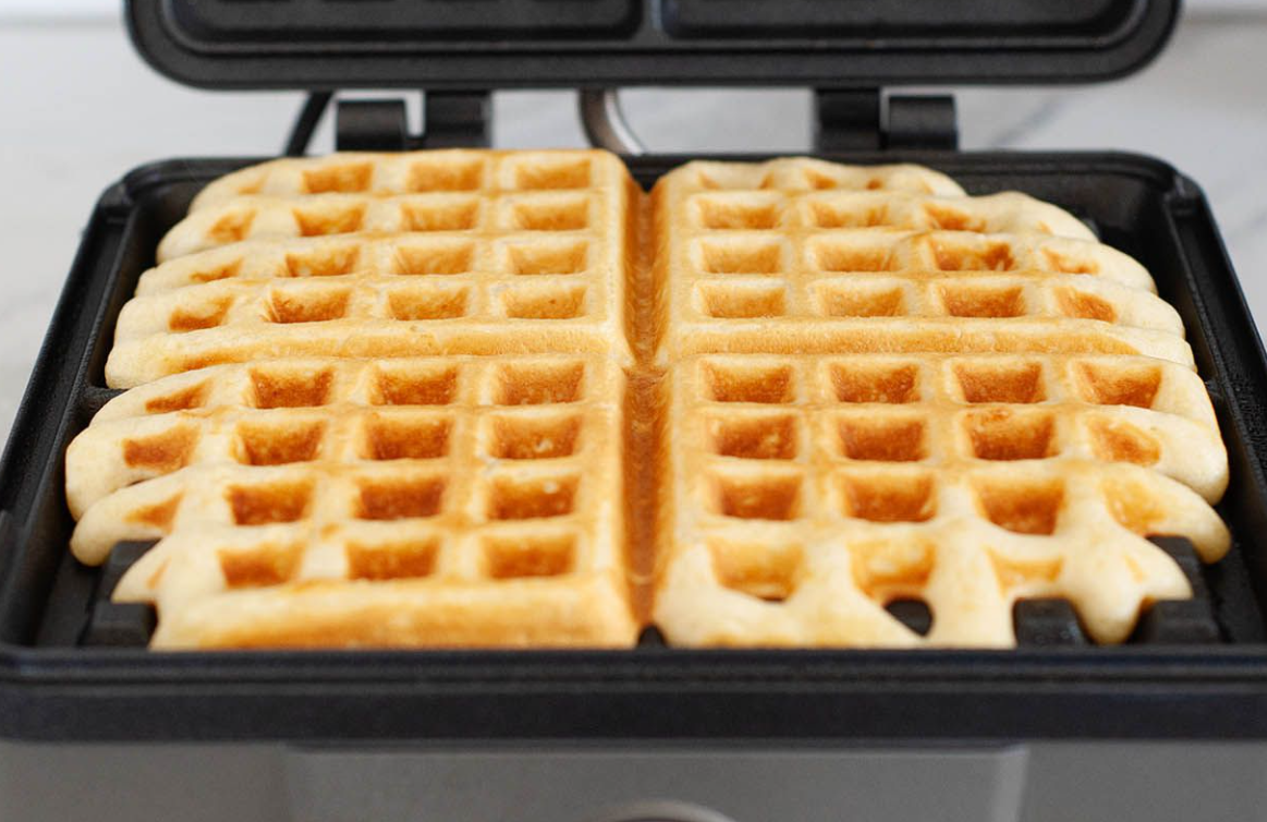 Flip Waffle Maker Vs Regular Waffle Maker Which Is Best for You? Oh