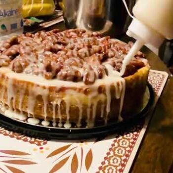 Honey Bun Cheesecake Recipe