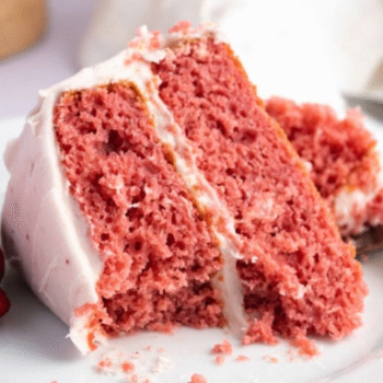 Mama Sue's Strawberry Cake Recipe