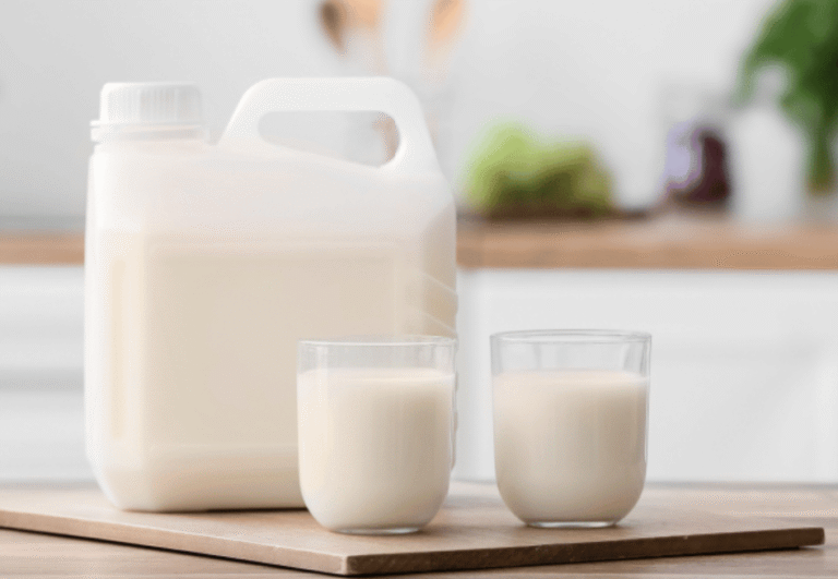 Comparing Homogenized Milk vs Whole Milk Health Benefits & More Oh